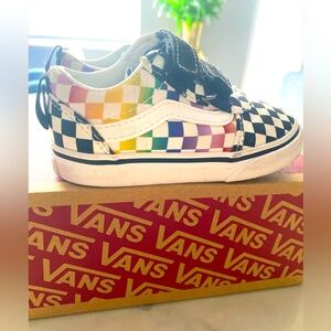 Vans Ward Rainbow Checkerboard. Excellent condition, worn once. Size 7c